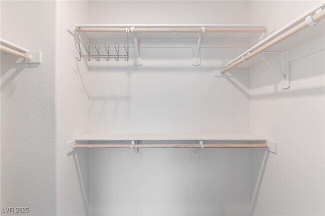Building Photo - 683 Omaggio Pl