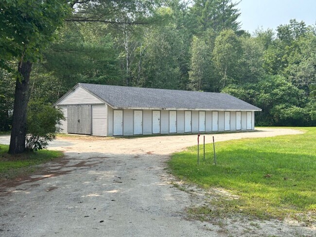 Building Photo - 1333 NH-175-2
