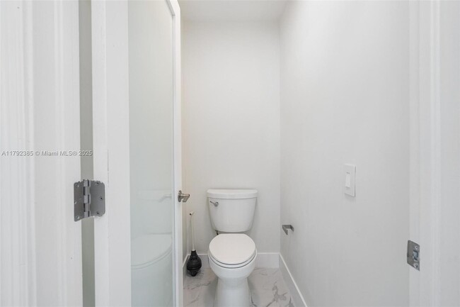 Building Photo - 8658 SW 159th Ct