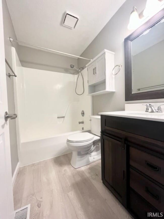 Building Photo - 8933 Shadow Ridge Dr