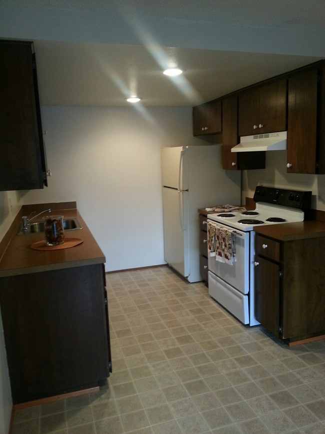 Kitchen - Sunrise Villas Apartments