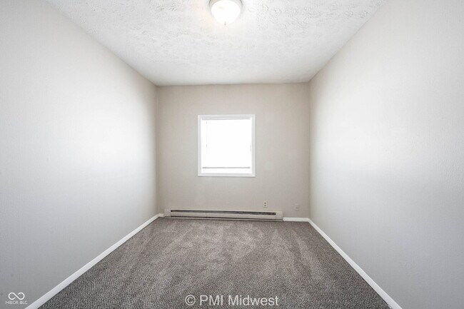 Building Photo - 4881 300W