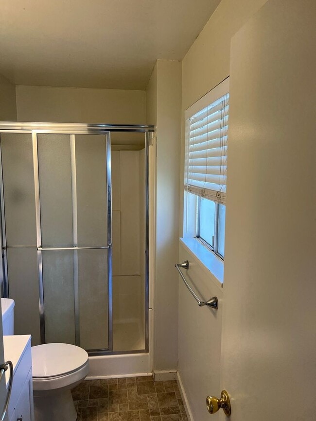 Building Photo - Durham 3 bedroom 2 bath Home, Large yard, ...