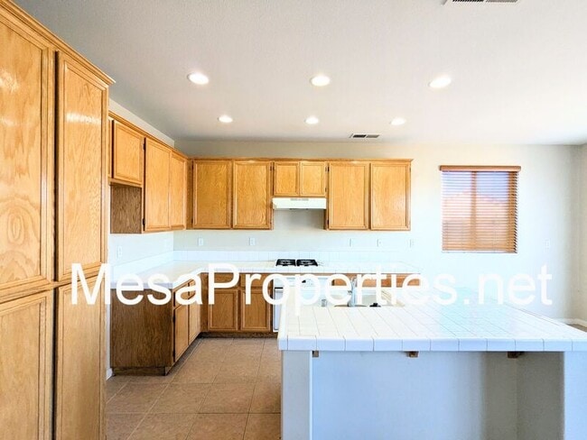 Building Photo - 15529 Bow String St