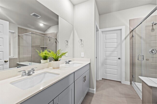 Building Photo - 6338 Brazos Trl Dr