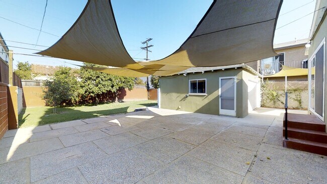Building Photo - 3758 Tuller Ave