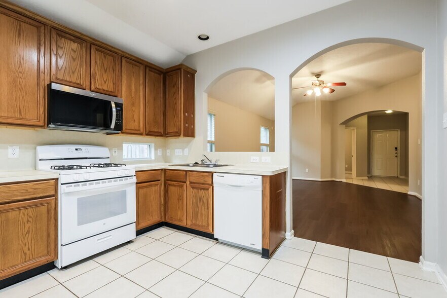 Building Photo - 2442 Keegan Hollow Ln