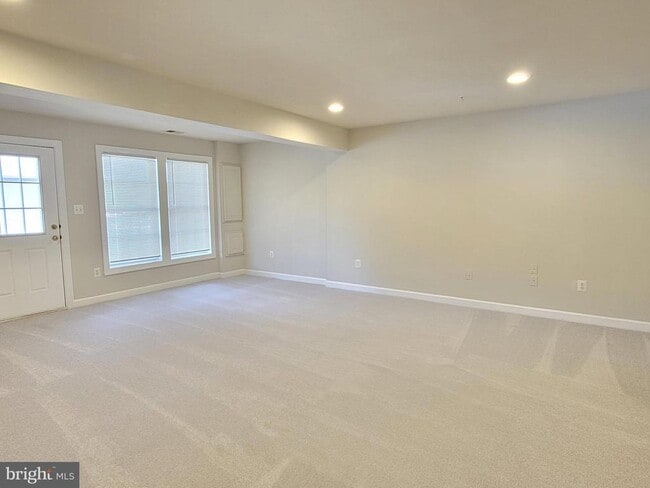 Building Photo - 3926 Shawfield Ln
