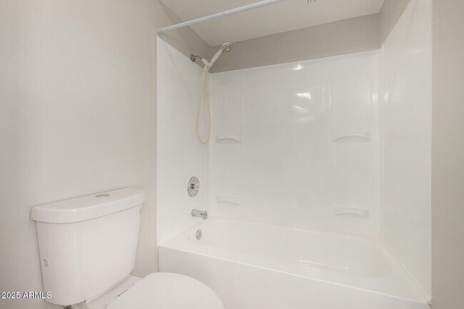 Building Photo - 4001 W Libby St