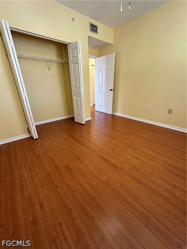 Building Photo - 6361 Aragon Way