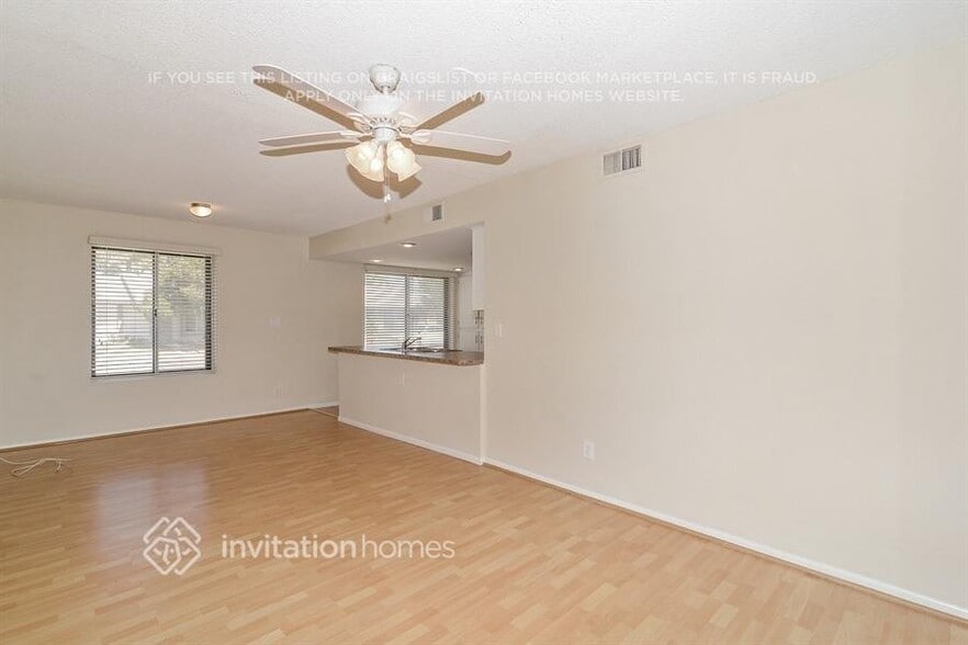 Building Photo - 7341 W Shangri La Rd