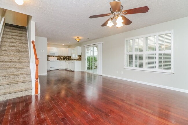 Building Photo - 568 Windcroft Cir NW