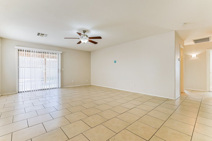 Building Photo - 2513 N 114th Ave