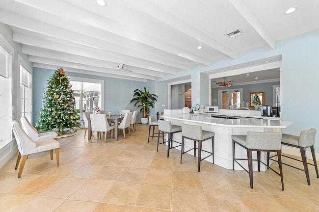 Building Photo - 3606 S Ocean Blvd