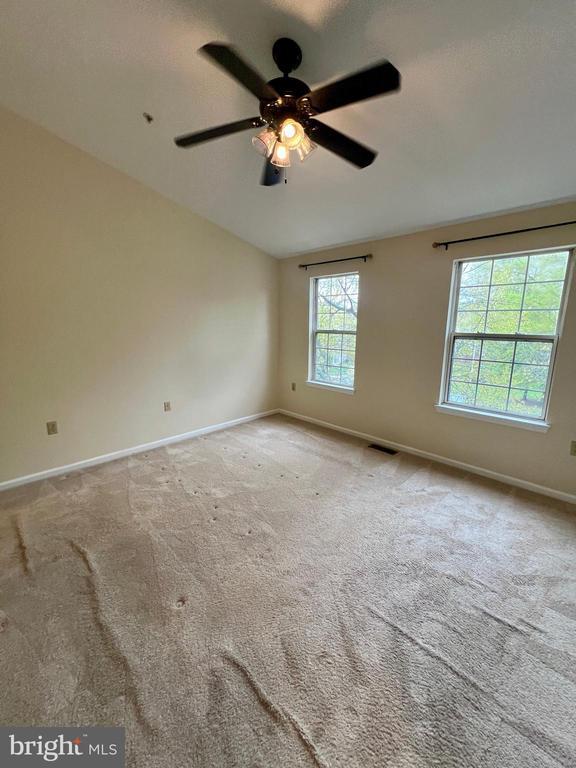 Building Photo - 2095 Pawlet Dr