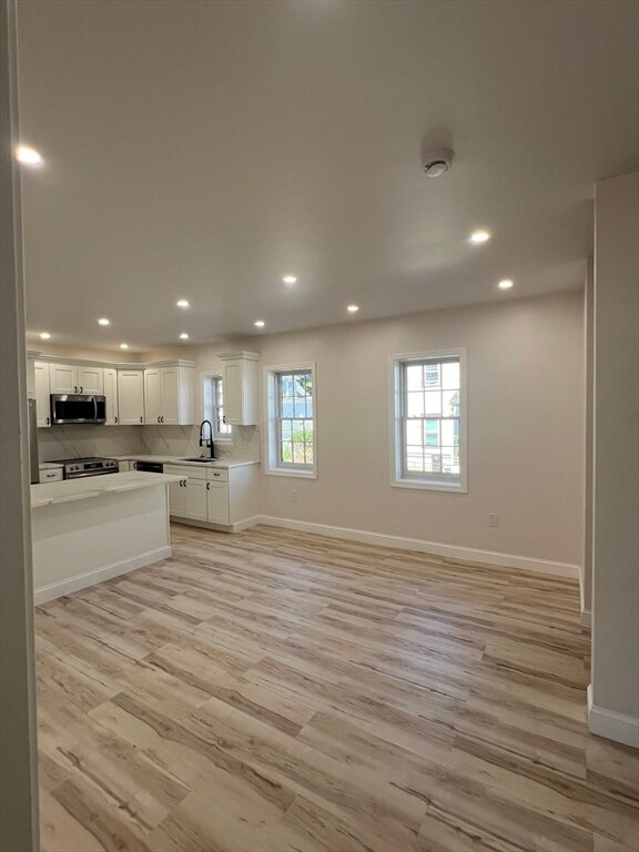 Building Photo - 31 Old Morton St