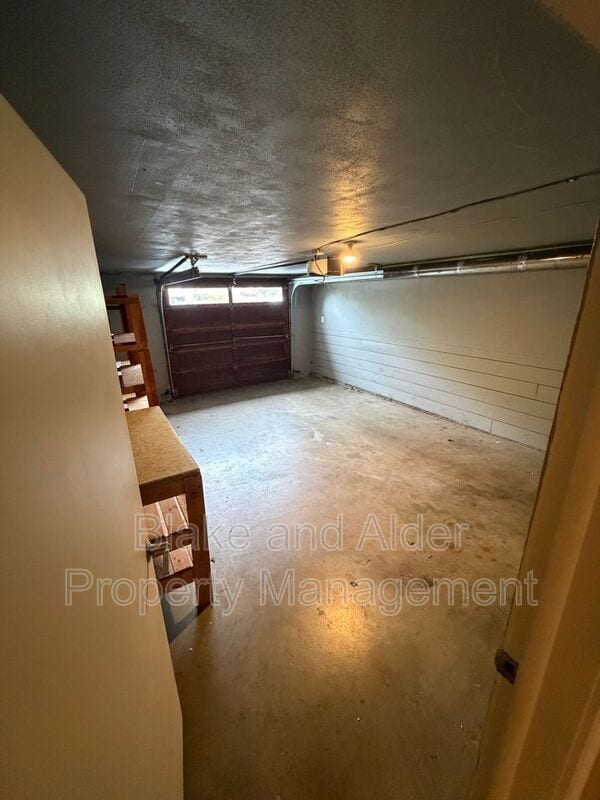 Building Photo - 5226 SE Clinton St