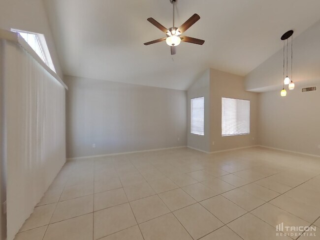 Building Photo - 4043 E Encinas Avenue Gilbert AZ