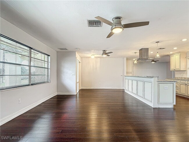 Building Photo - 4348 Beechwood Lake Dr