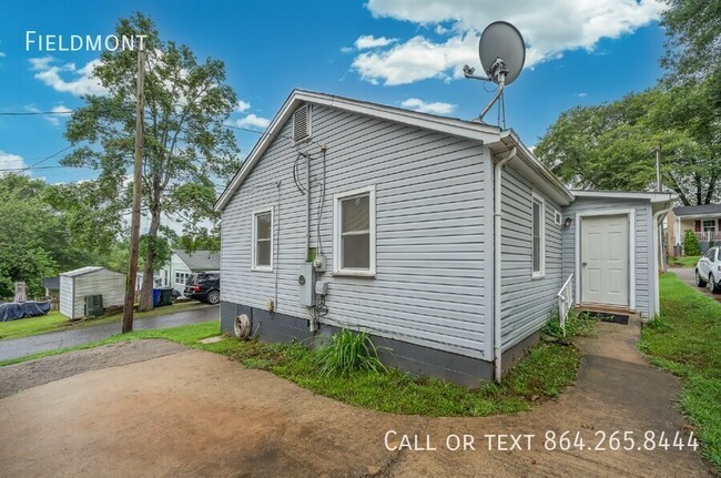 Building Photo - Charming 3-Bedroom Rental in Nicholtown Ne...