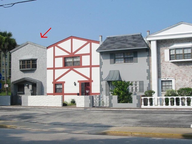 Primary Photo - 625 N Halifax Ave