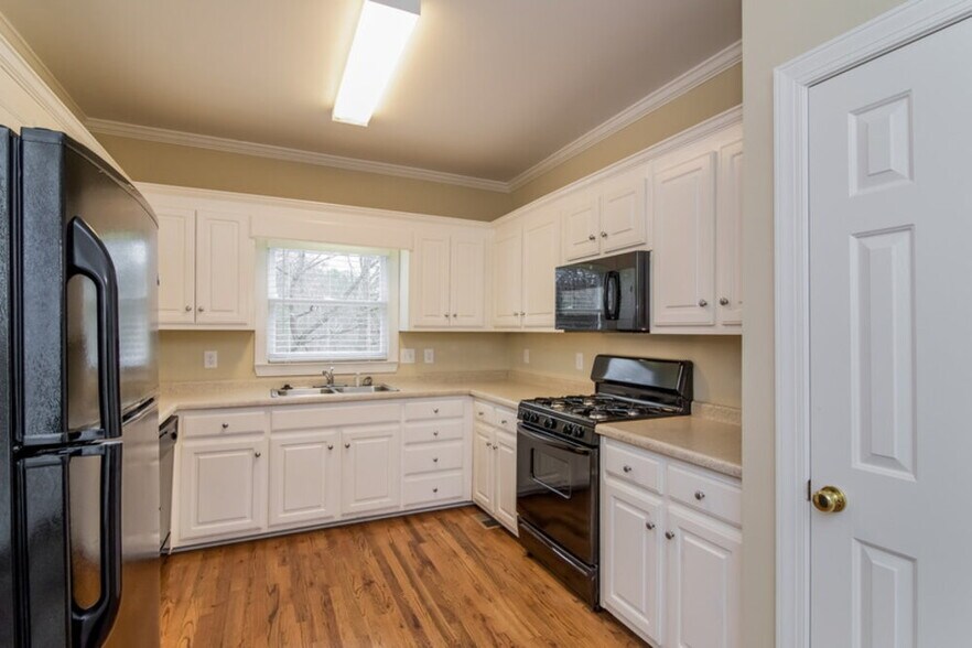 Building Photo - 1635 Montrachet Dr