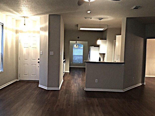 Building Photo - 15515 Elm Leaf Pl
