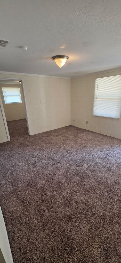 Building Photo - Duplex in Clearwater close to North Augusta!