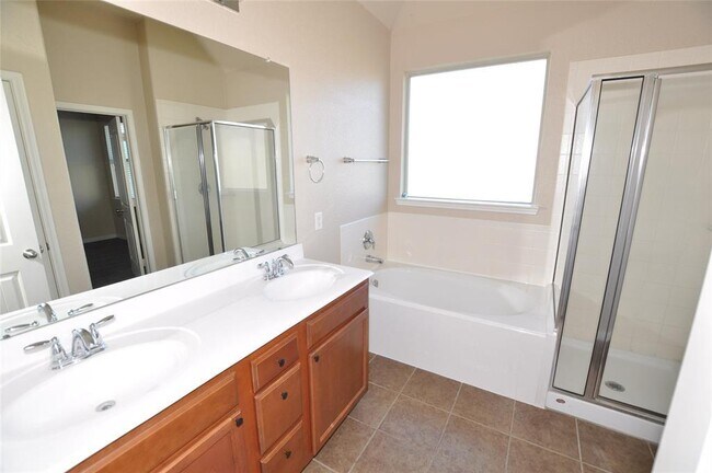 Building Photo - 22415 Toronado Ridge Ln