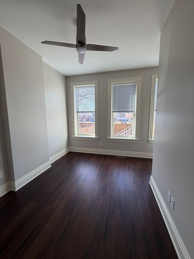 Building Photo - Bright & Spacious 3BR in The Grove – Walk to Shops & Dining!