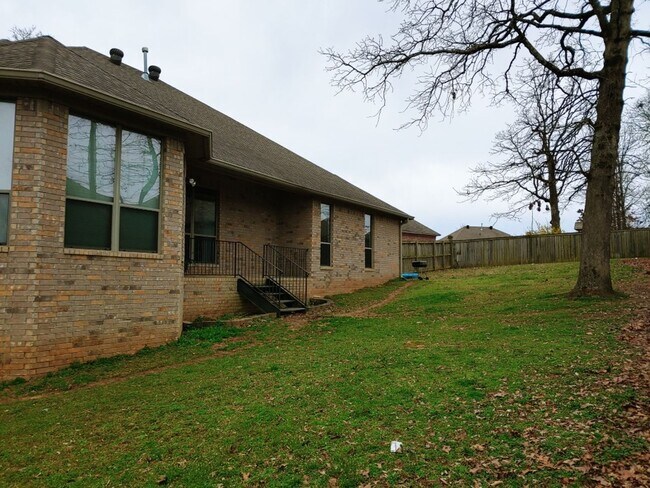 Building Photo - 9124 Wetherbee Cir