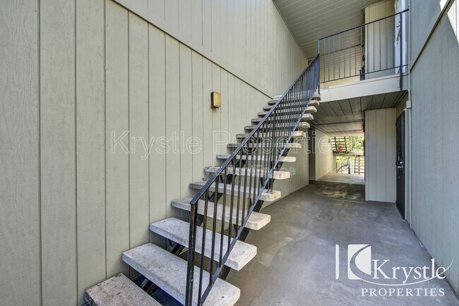 Building Photo - 1333 N Camino Alto