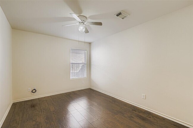 Building Photo - 11612 Larch Valley Dr