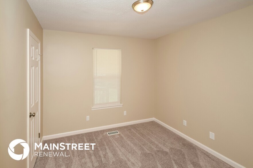 Building Photo - 101 22nd Ave NW