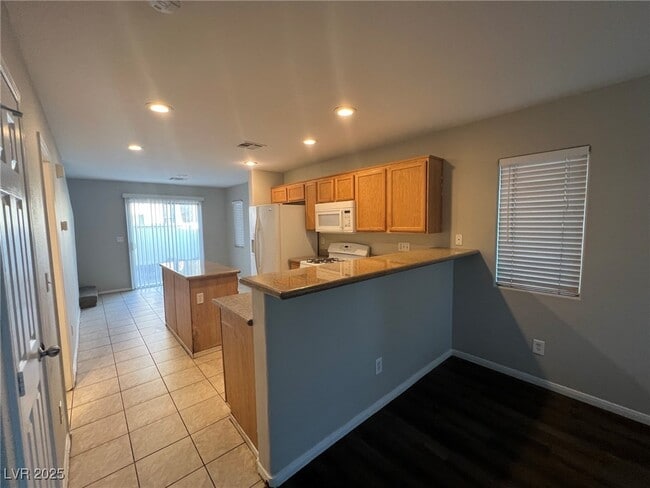 Building Photo - 6462 Abbey Door Ct