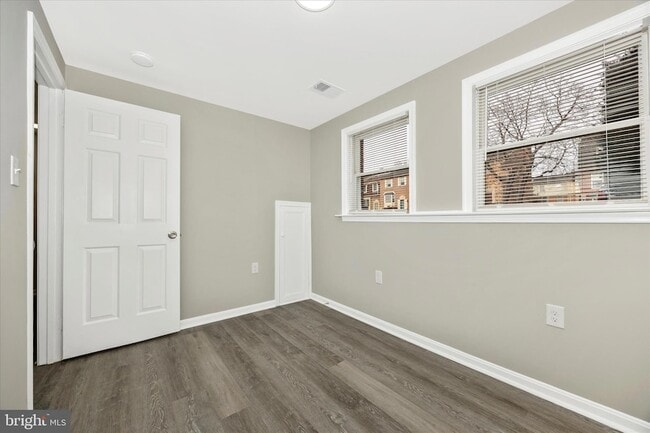 Building Photo - 114 Colony Ct