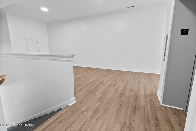 Building Photo - 540 S 4th St