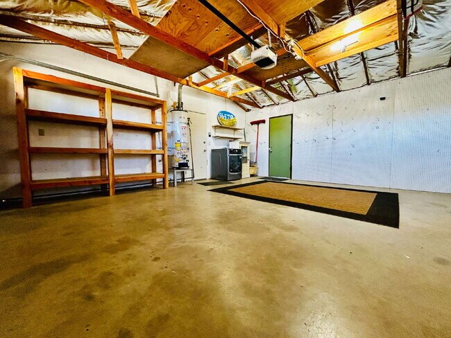 Building Photo - Spacious 2 bd, 2 ba with attached finished garage