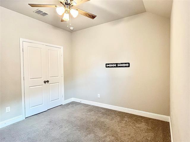 Building Photo - 6004 Horsetail Dr