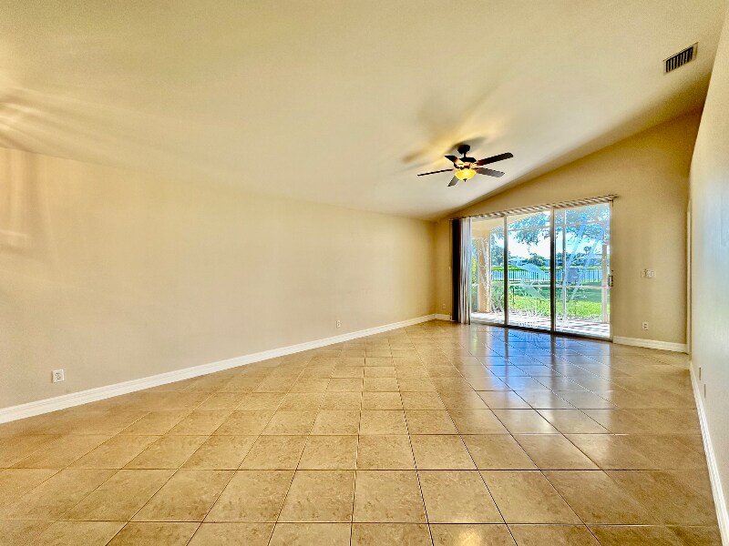 Building Photo - 2048 Painted Palm Dr