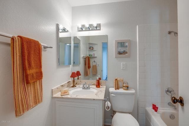 Building Photo - 2646 Tiller Ave