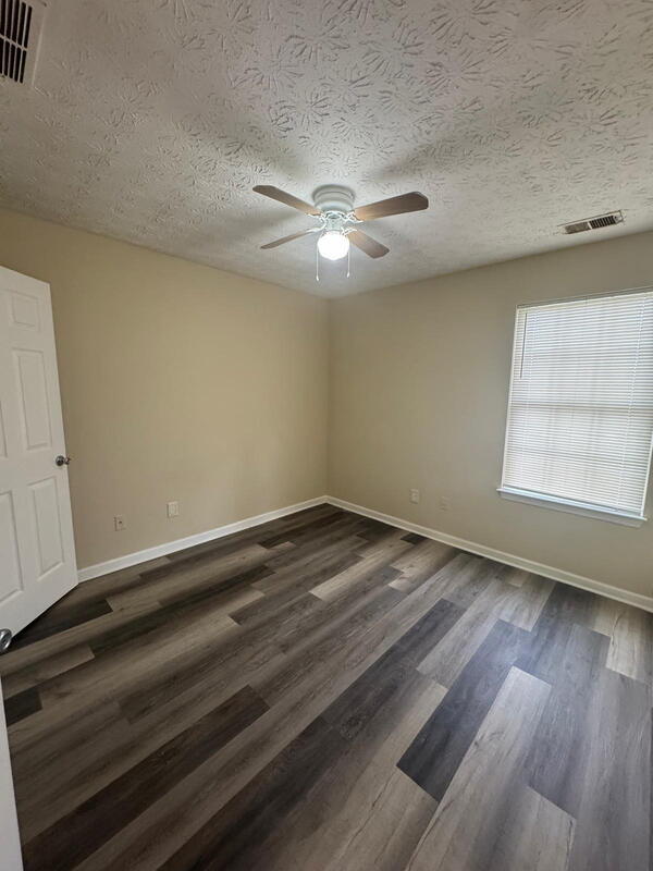 Building Photo - 2953 Falling Water Point