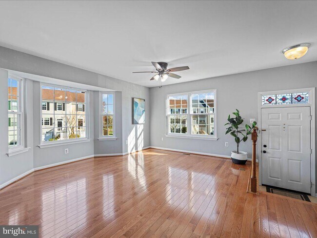 Building Photo - 564 Radford Terrace NE