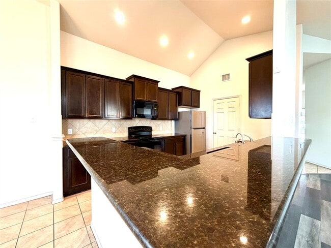 Building Photo - 500 Obsidian Ln