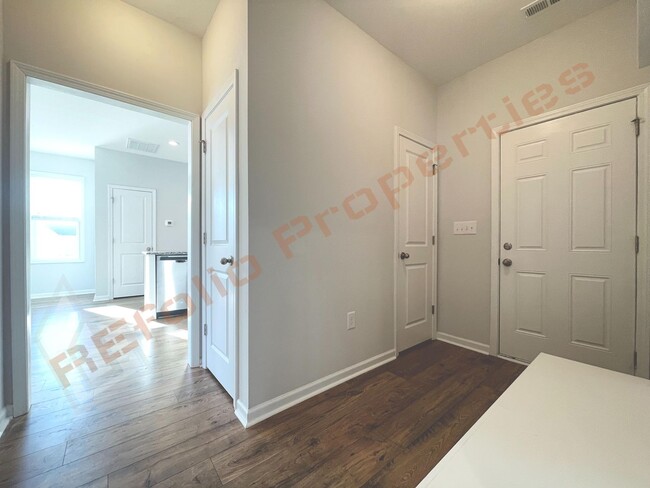 Building Photo - Stunning 4 Bedroom 2.5 Bathroom Home w/ Primary Suite on Main Level @ Ashcroft, Clayton, Availabl...