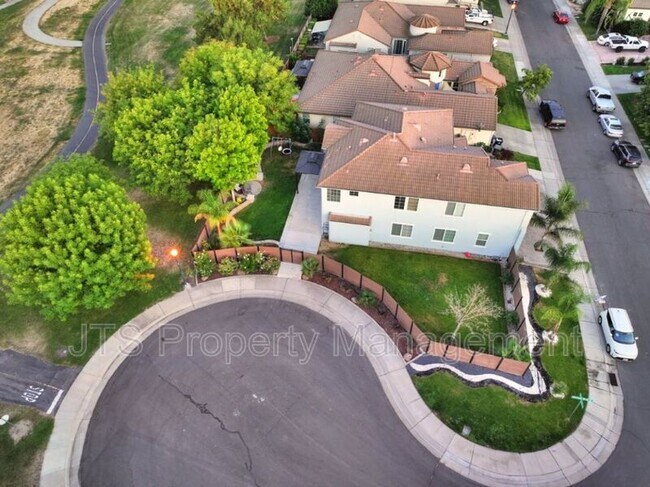 Building Photo - 5602 Jerry Litell Way