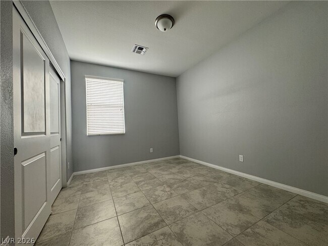 Building Photo - 7490 Lush Oasis Ave.