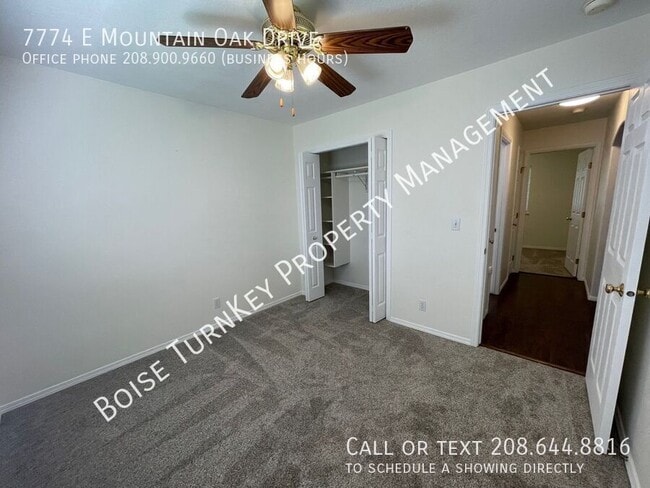 Building Photo - 7774 E Mountain Oak Dr
