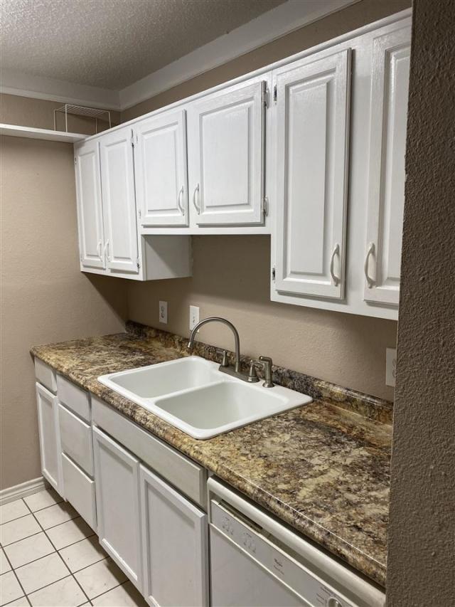 Building Photo - 1 bedroom in Groves TX 77619