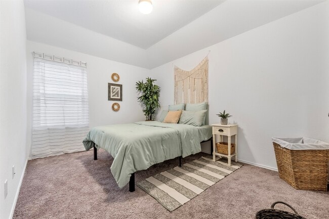 Building Photo - 18426 White Stallion Ln